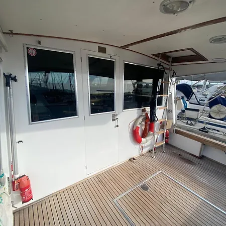 Delphin 4 Odysea It Botel *