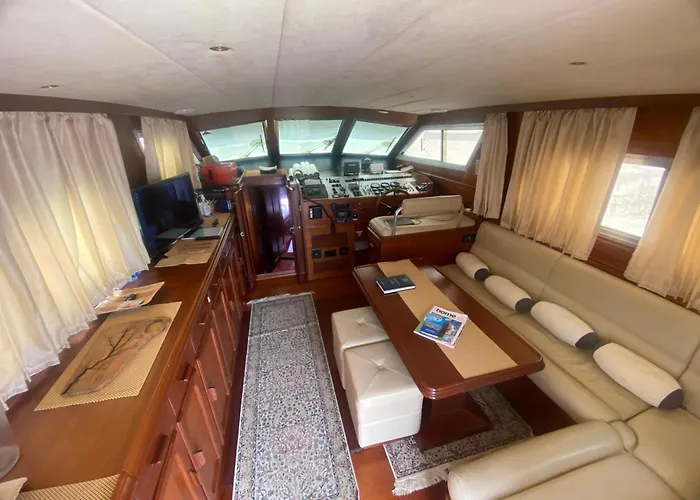 Delphin 4 Odysea It Botel *