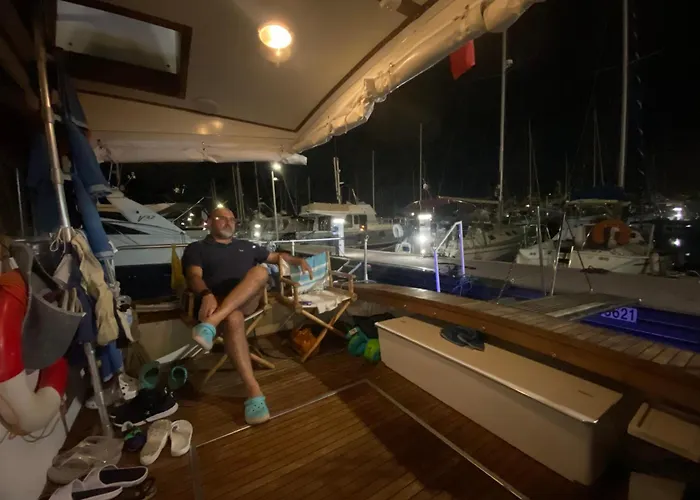 Delphin 4 Odysea It Botel *