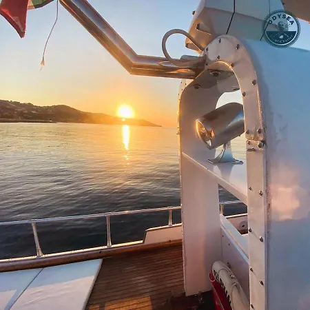 Delphin 4 Odysea It Bådhotel *