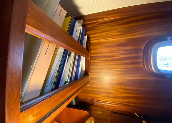 Botel Delphin 4 Odysea It